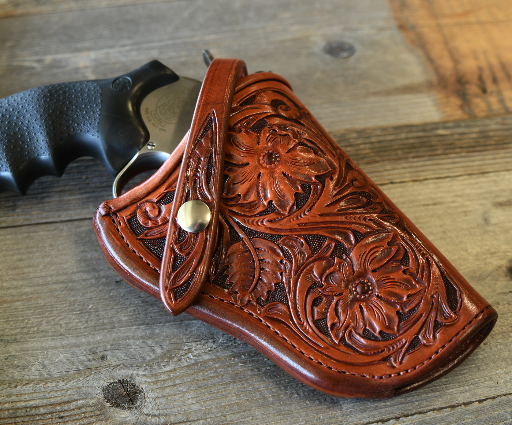 Collier Custom Leatherwork